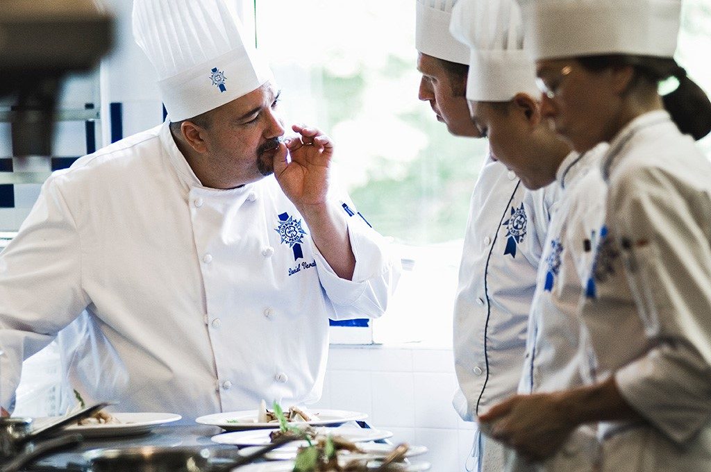 Học ẩm thực với các Master Chef, đầu bếp sao Michelin tại Le Cordon Bleu